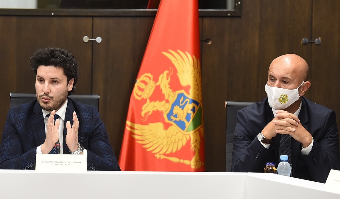 NESLAGANJE OKO NAČINA RUKOVOĐENJA SEKTOROM BEZBJEDNOSTI: Laković podnio ostavku nakon svađe sa Abazovićem?