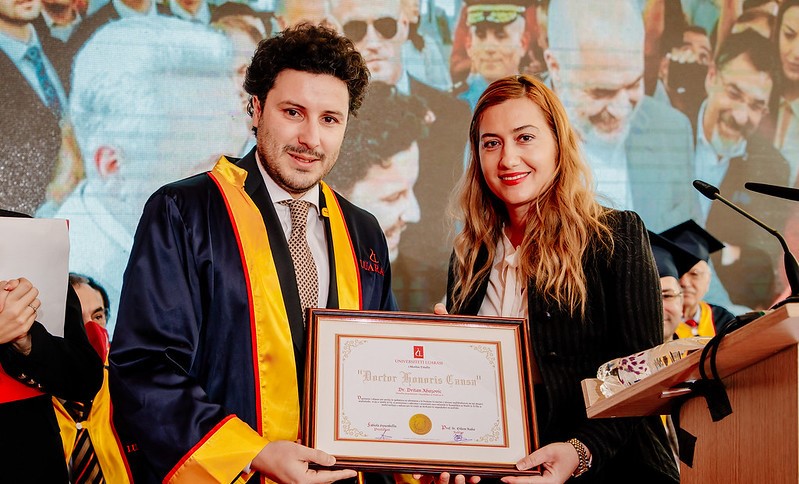Abazoviću dodijeljena titula počasnog doktora zbog doprinosa izgradnji multietničkog društva