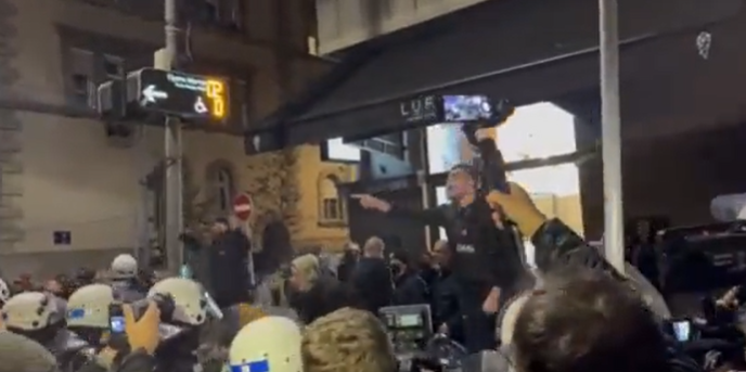 VIDEO: Protest završen bez incidenata, građani najavili skupove za naredne dane