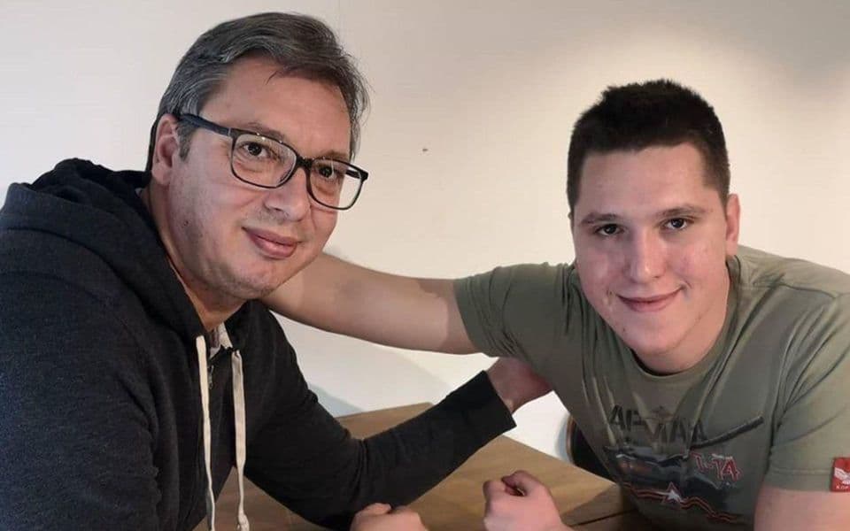 Danas: Vučićevom sinu ulazak u CG bio zabranjen zbog veza sa kriminalnim strukturama