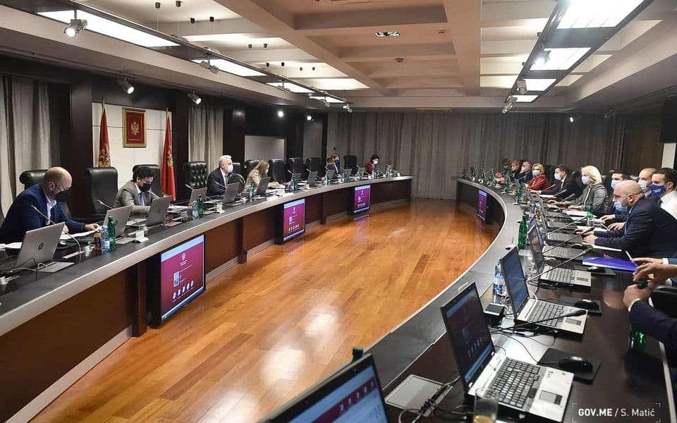 Vlada se predomislila nakon kritika da ni proizvoljno odlučivala o fnansiranju ASK