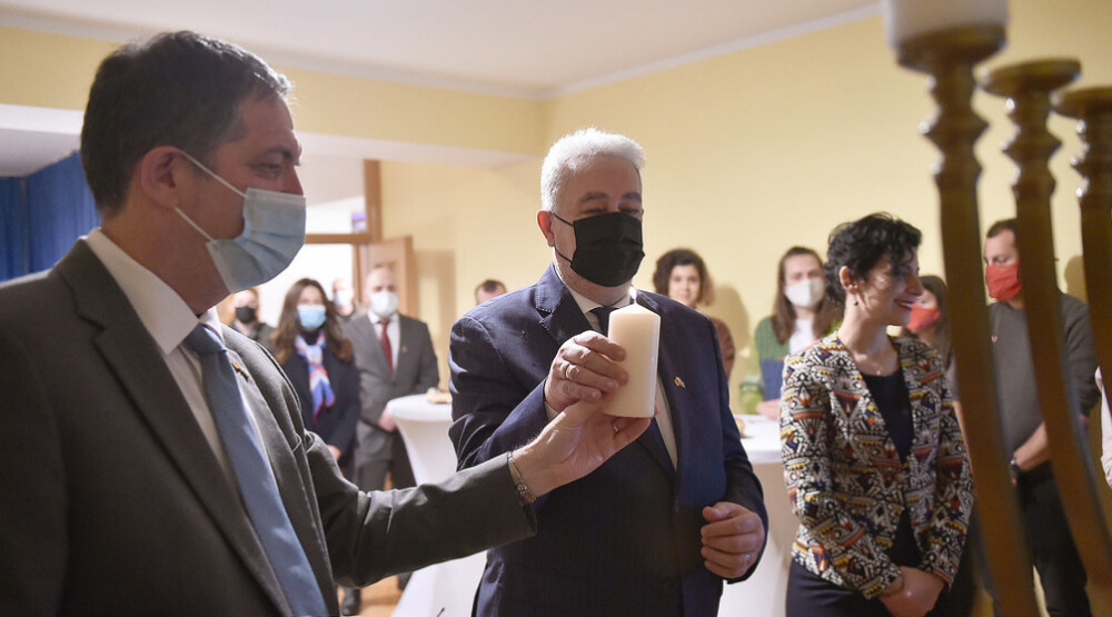 Krivokapić prisustvovao proslavi Hanuke, jevrejskog praznika slobode i svjetlosti