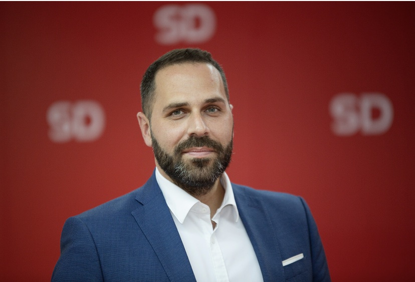 Čelanović Milatoviću: Valjda broj zaposlenih mora da raste da bi nezaposlenost opadala?