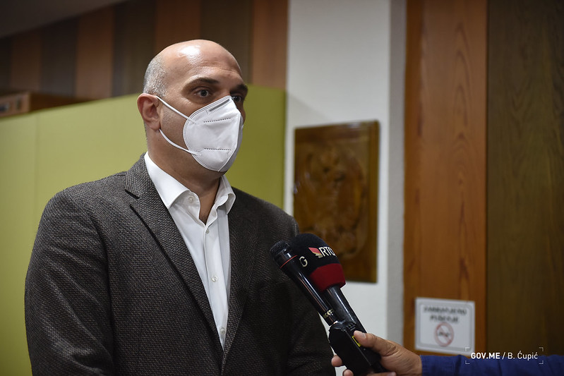 Abdić: Situacija sa kovidom bi trebalo svakog da zabrine