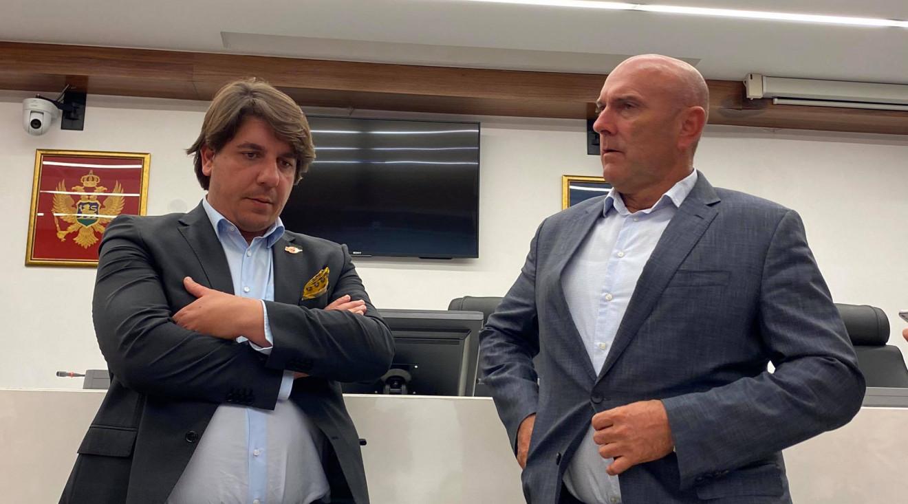 Demokrate, SNP, Prava i URA prave savez za smjenu Carevića, ali i Radovića