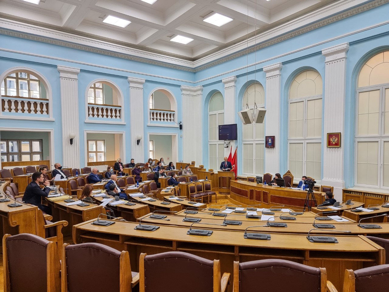 Podsticaji investitorima za nova zapošljavanja na Cetinju