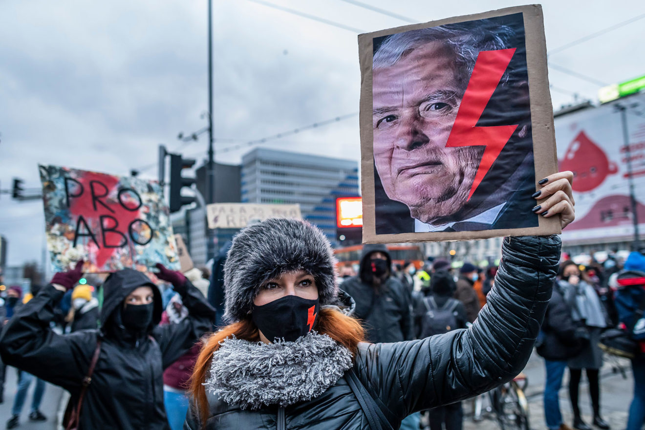 Poljaci protestuju za pravo da trudnice ne umiru zbog restrikcija abortusa