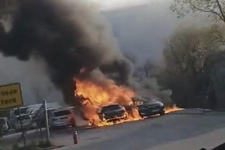Dramatični snimci iz Srbije: Eksplozija u fabrici, dvije osobe poginule, 16 povrijeđeno