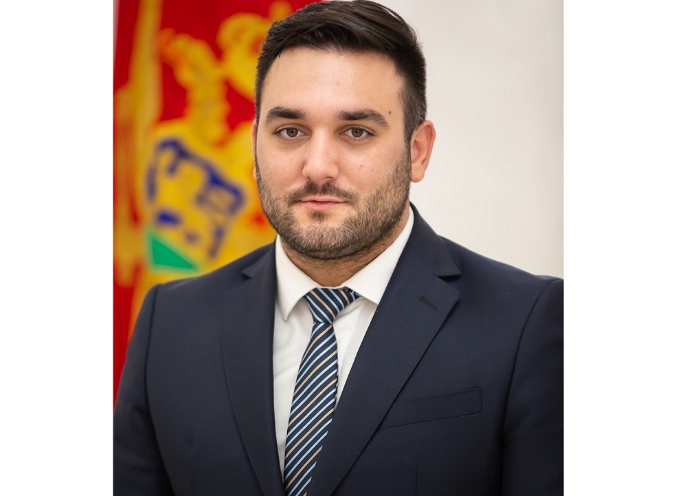 BAJČETIĆ za Standard: U Vladi moraju biti partije manjina, zahtjev opozicije legitiman, ali nećemo glasati sa DPS-om