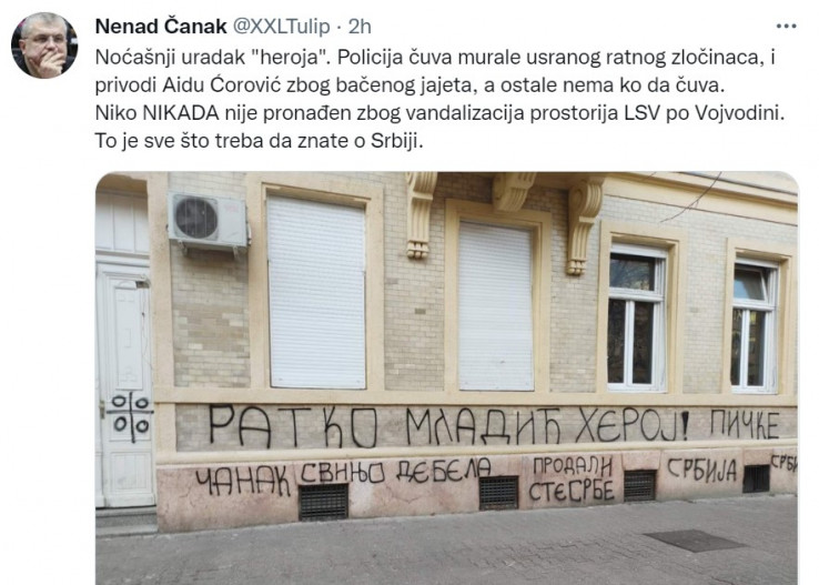ČANAK: Policija čuva murale u***nog ratnog zločinaca