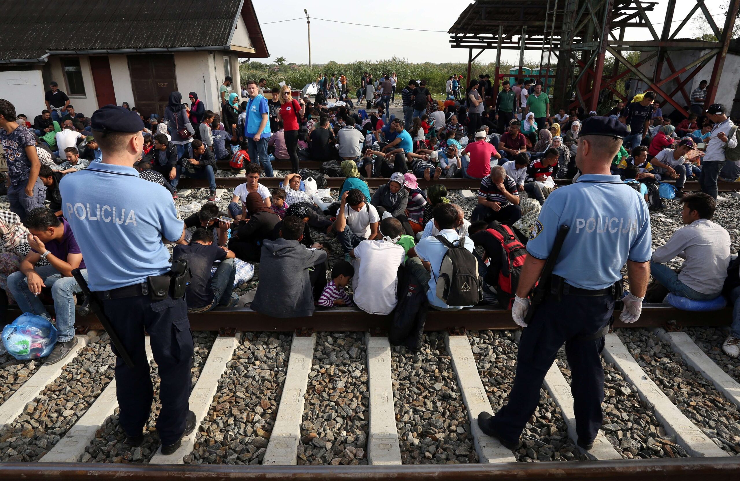 Savjet Evrope: Hrvatski policajci vezane migrante bacali u rijeku