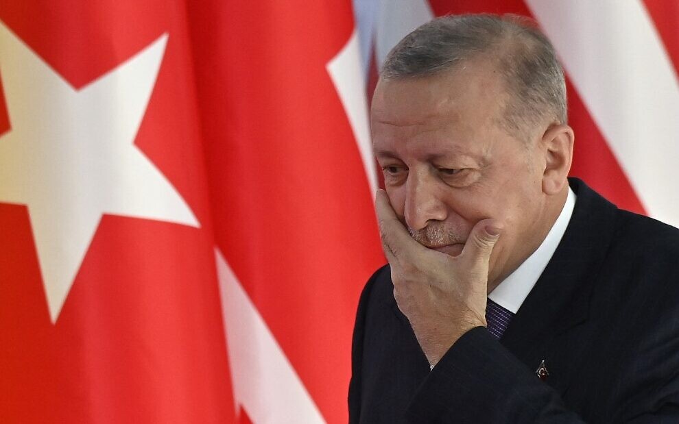 Podmetnuta bomba na Erdoganovom skupu: Sumnja se da je planiran atentat