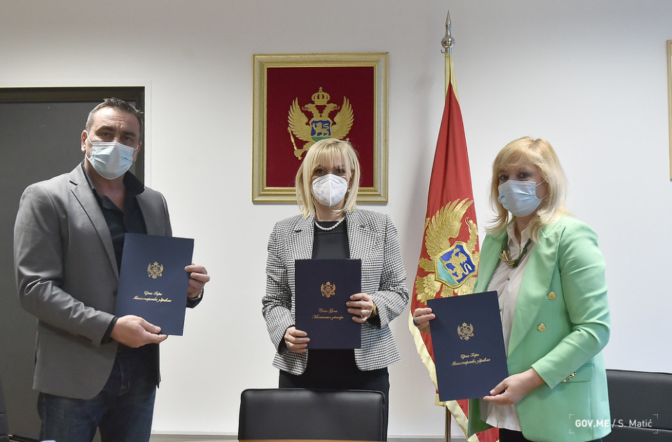Borovinić Bojović: Zdravstvenim radnicima povećanje plata od 1.januara od 30 do 40 odsto