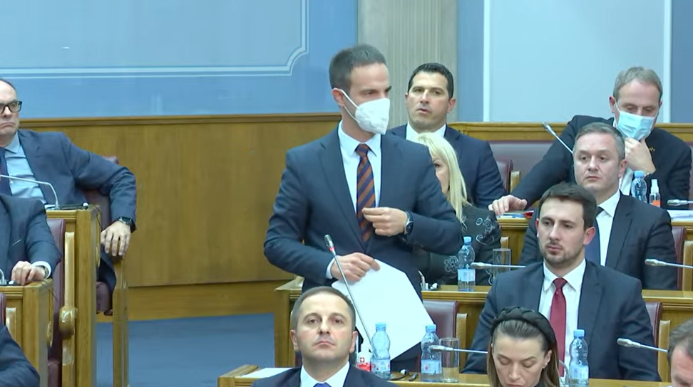 Skupština neće raspravljati o Predlogu zakona o zabrani fašističkih simbola