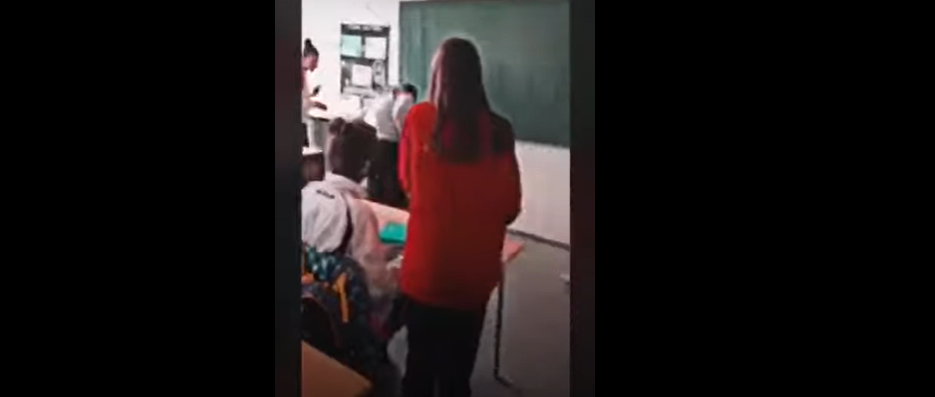Uznemirujući snimak iz škole u Nevesinju: Osnovci brutalno maltretiraju vršnjaka