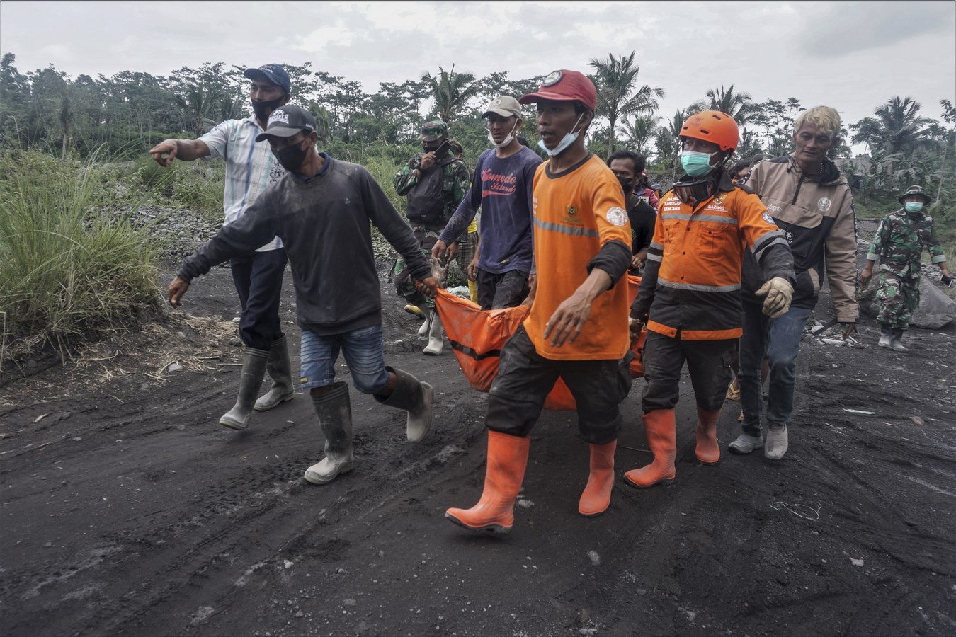 Raste broj žrtava erupcije vulkana u Indoneziji