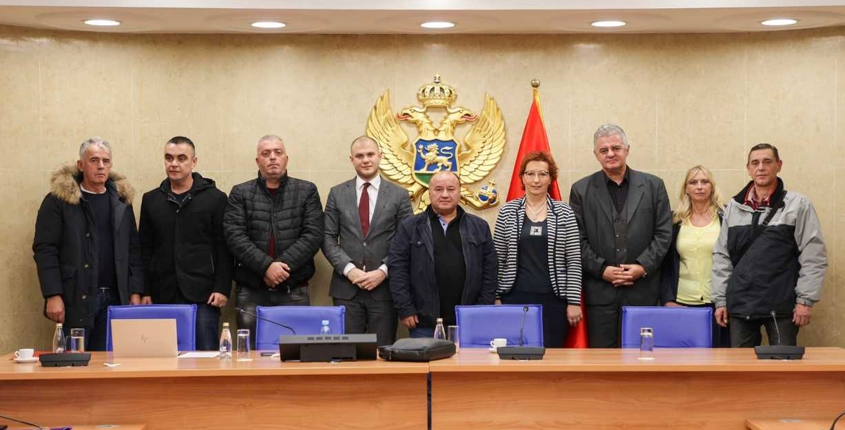Usvojiti izmjene Zakona o PIO