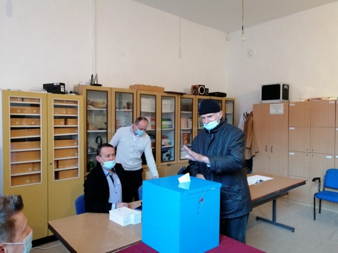 Ustavni sud poništio rješenje DIK-a: U Petnjici ponovo glasanje na jednom biračkom mjestu