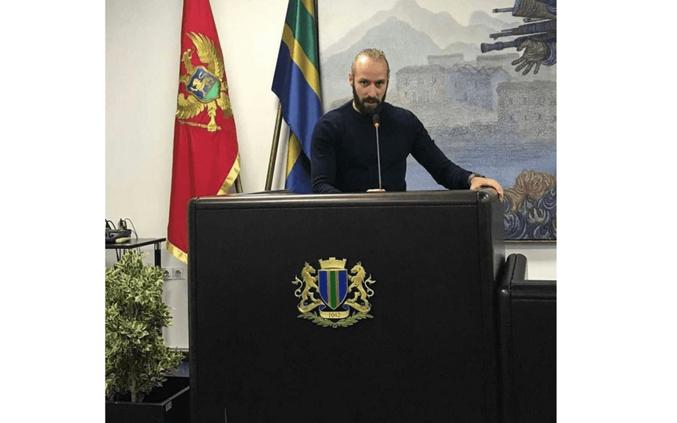 Popović: Opstrukcija izgradnje trga u Sutomoru od strane barskih Demokrata