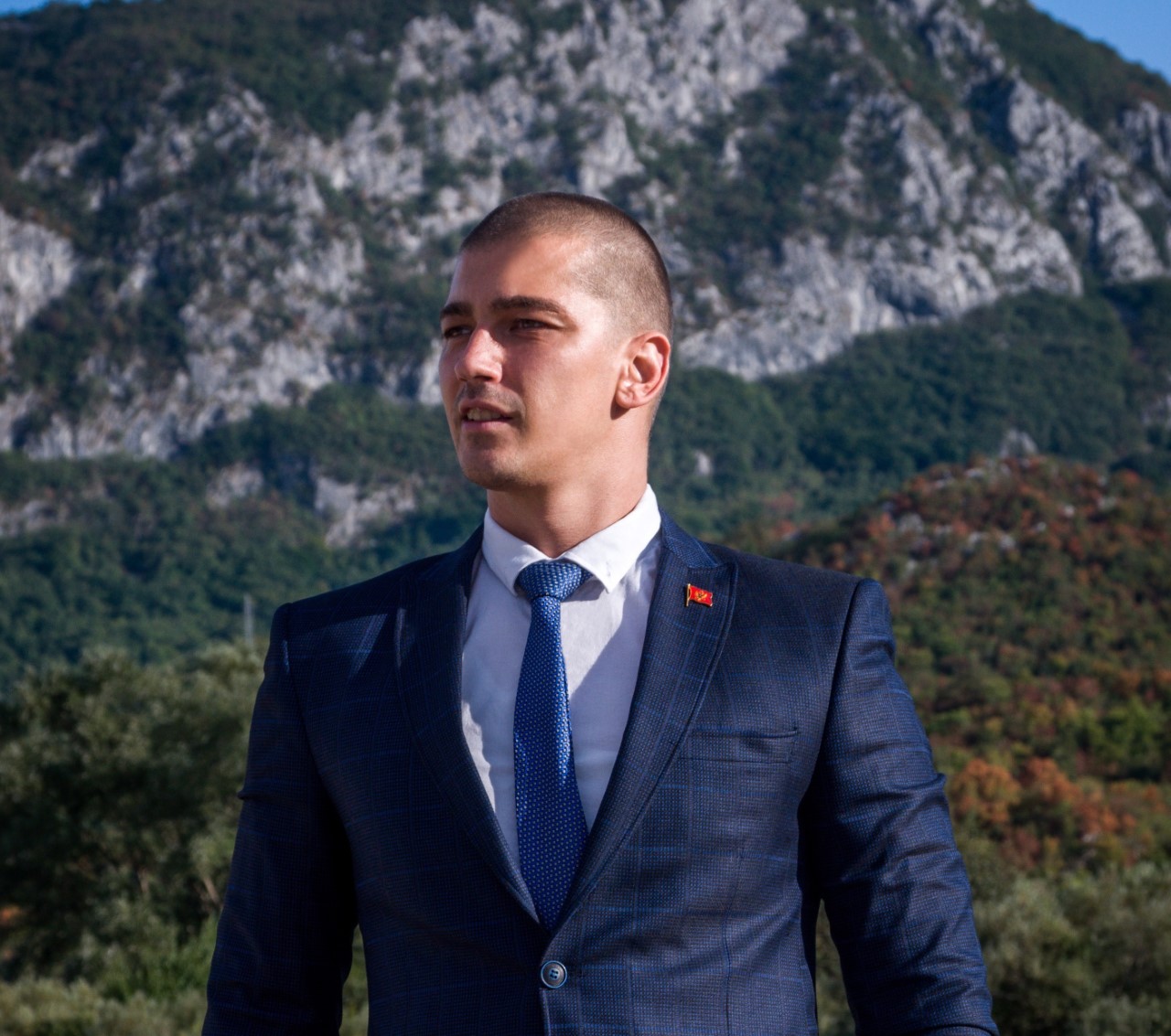 Popović: Pozivamo sve političare koji ne žele dobro narodu da napušte svoje funkcije