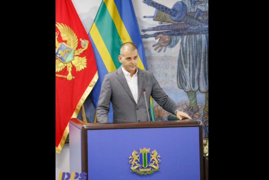 Janković: Za ugovore o djelu planiran iznos jednak godišnjim bruto zaradama za 312 ministara, apostola
