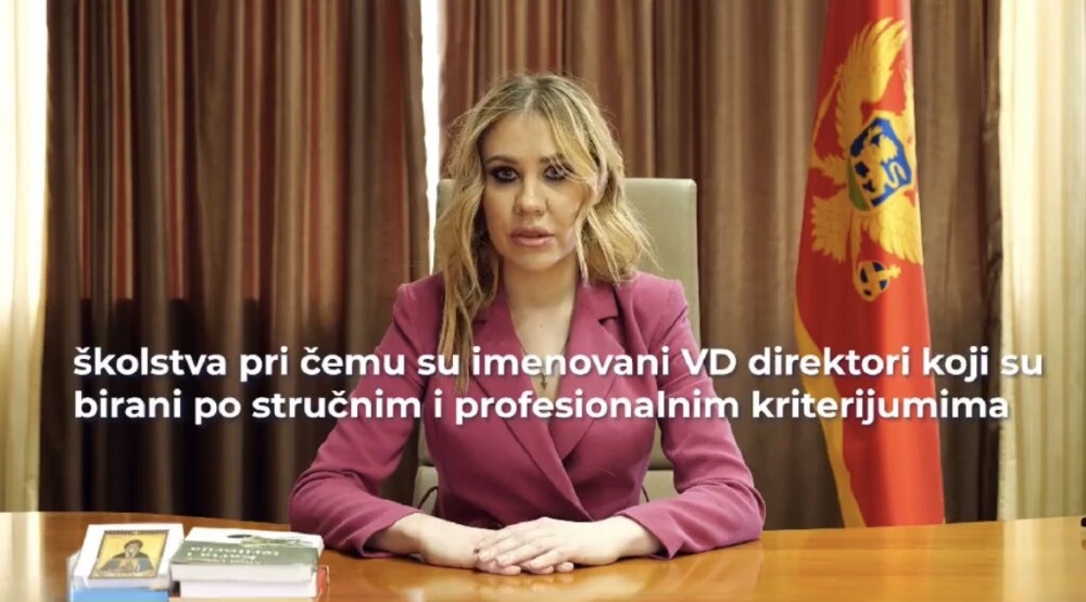 Vujačić smatra da je neprimjereno birati ikone za dekorisanje stola