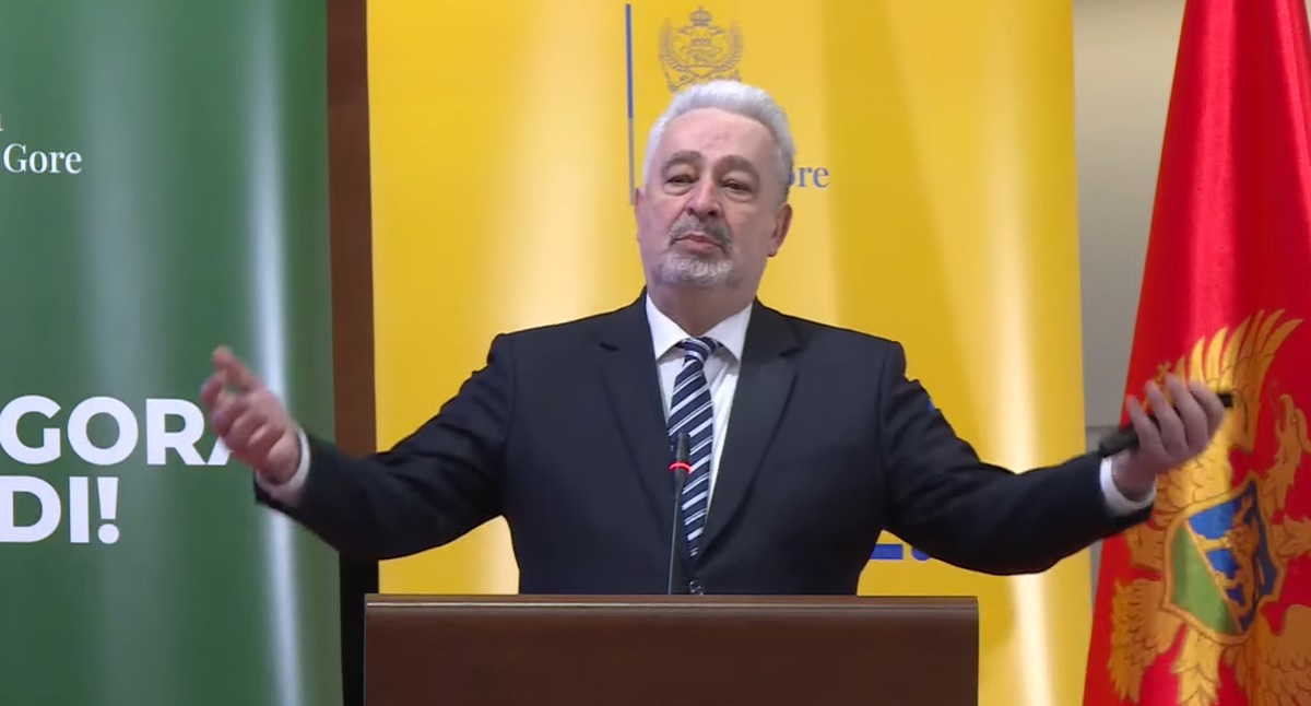 (VIDEO) Premijer zahvalio svima, pa i Pozitivnoj Crnoj Gori