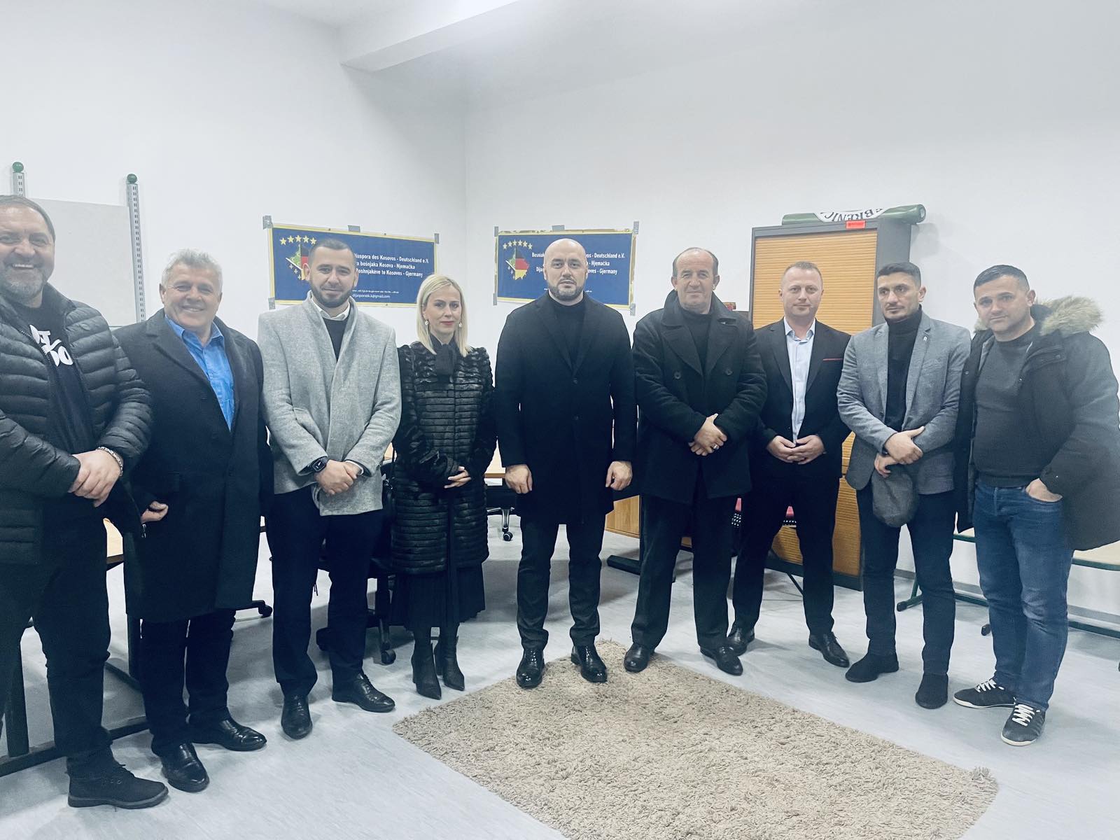 Hadžić u posjeti udruženjima na Kosovu