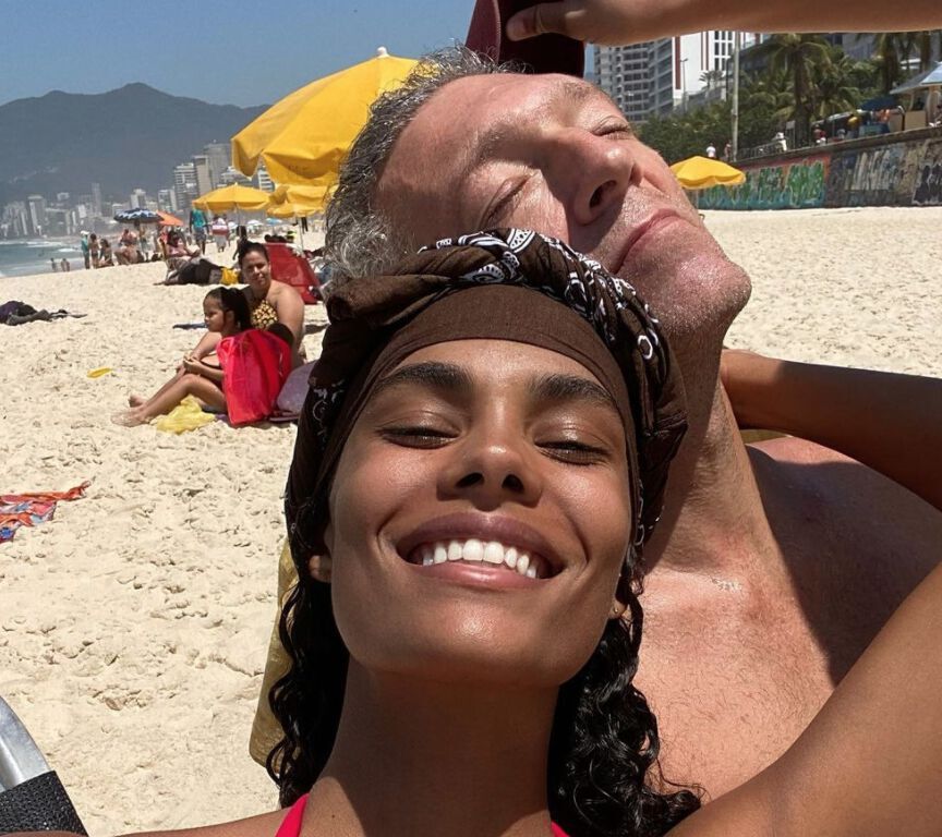 FOTO: Vidi se velika razlika u godinama između Vensana (55) i Tine (24), on je SIJED i MRŠAV