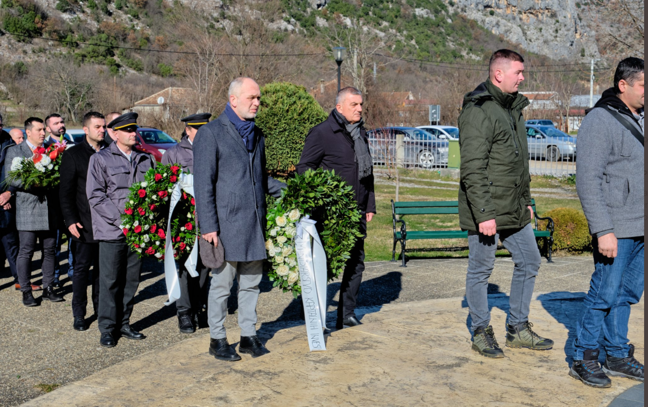 Bojanić položio vijenac stradalima u nesreći na Bioču