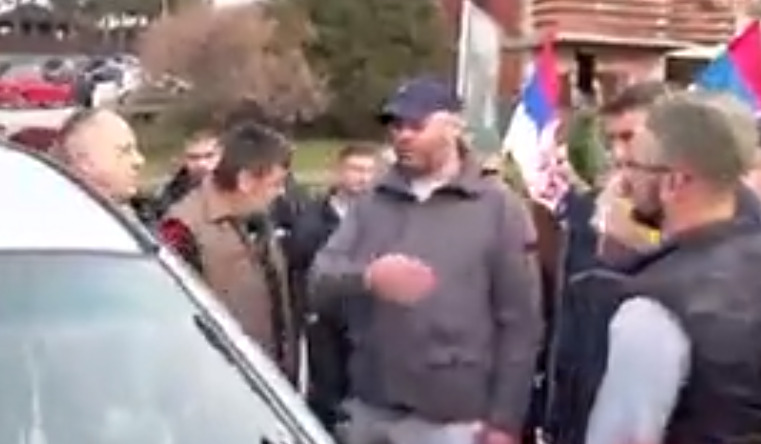 Incident na protestima u Srbiji, automobilom udario ženu
