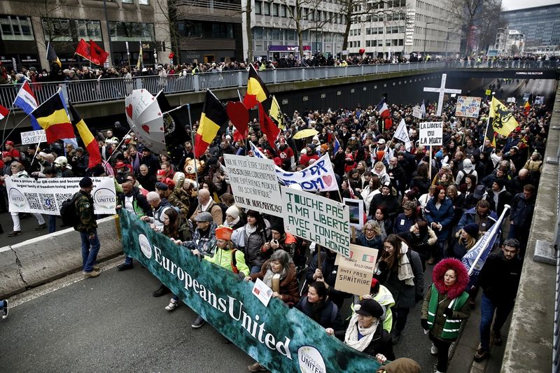 (Video) Počeo masovni protest protiv mjera u Briselu