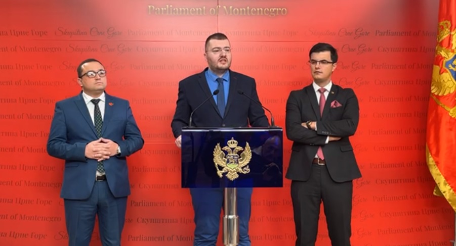 Koprivica: Ako narod stane počiniće se veleizdaja, primijećeni ubačeni elementi na protestima