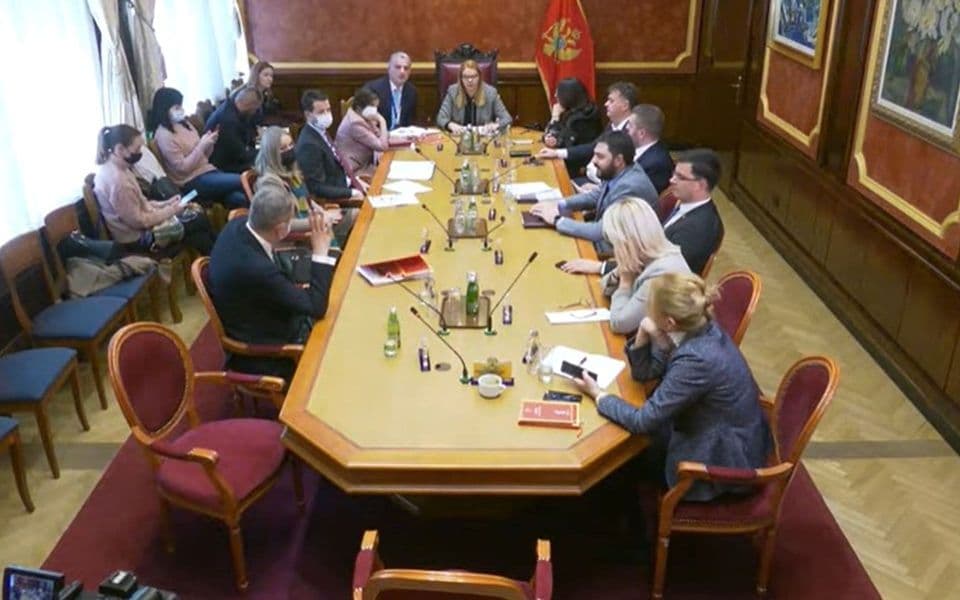 Zakonodavni odbor ocijenio da je Predlog o skraćenju mandata Skupštine u skladu sa Ustavom