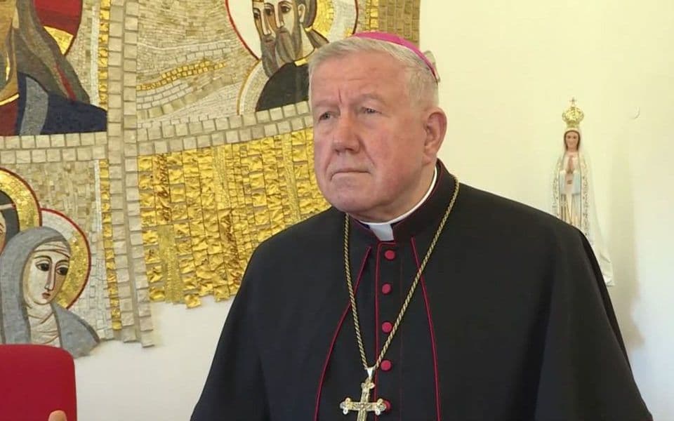 Beogradskom nadbiskupu ukrali liturgijsko odijelo i predmete za bogosluženje
