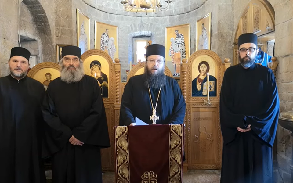 Sveštenik SPC: Neki su bezobzirno nadmeni, predstavnici manjina preuzimaju preveliki rizik