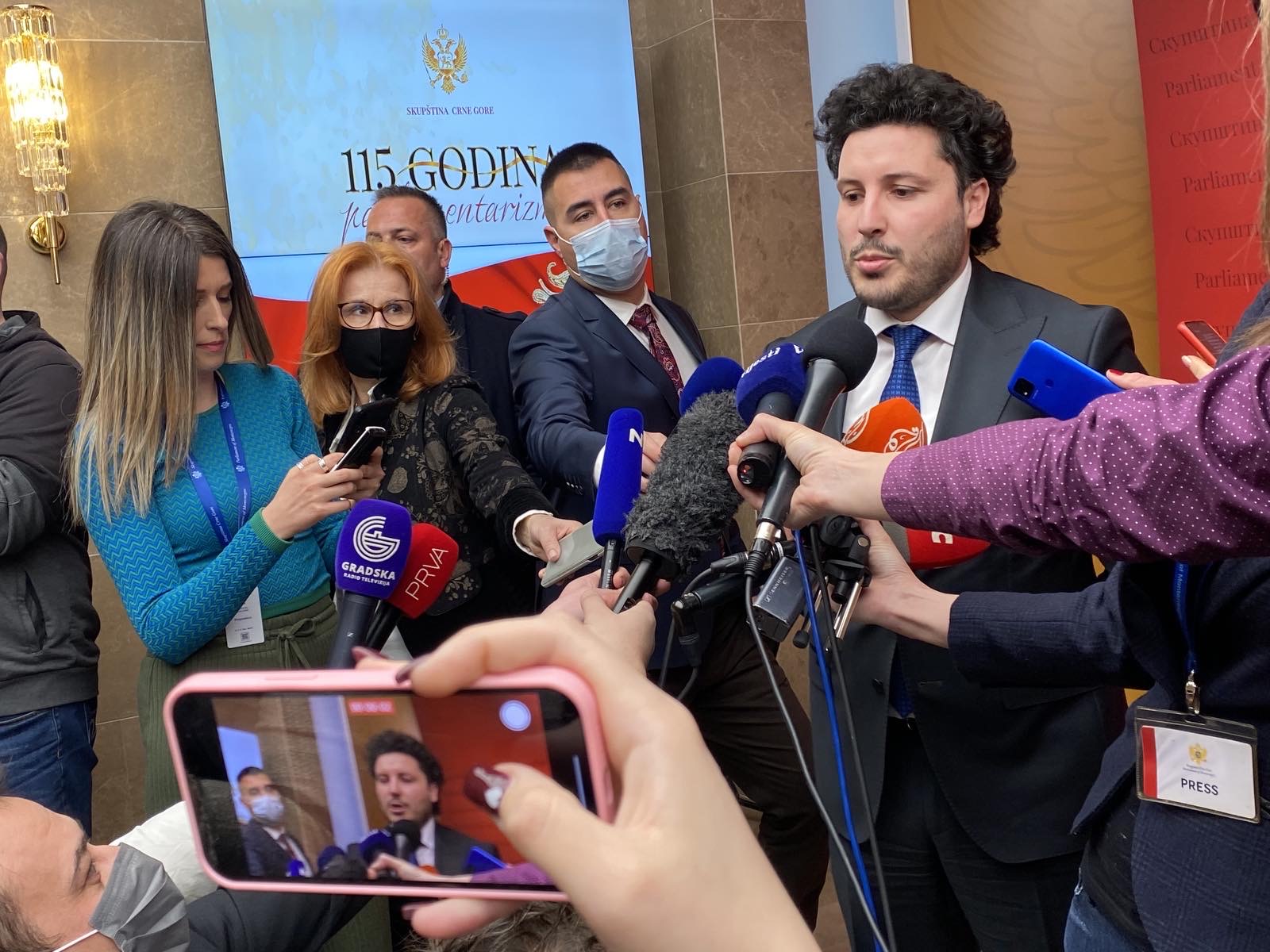 Abazović: Sa aktuelnom Vladom je kraj, poštovaću odluku poslanika ako me smijene