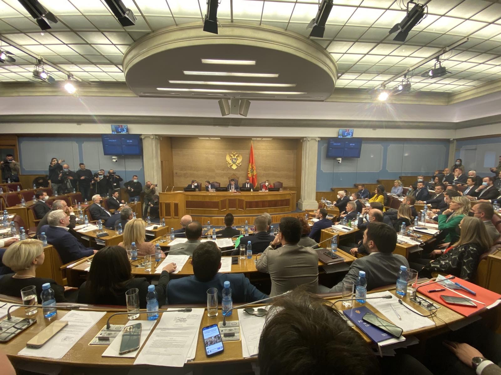 MANJINSKA VLADA: Prvo pitanje – SNP i NJIHOVA PODRŠKA, zatim manjine i ostatak opozicije… ROK JE “JUČE”