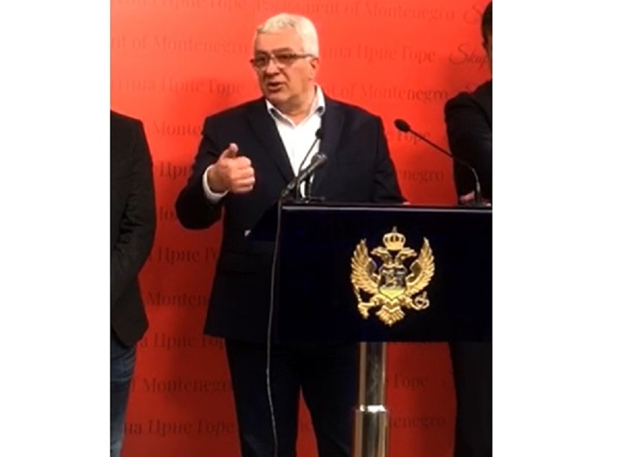 Mandić: Znam materijalno stanje Vučića, nema novca da pokloni kliniku bratu Abazovića