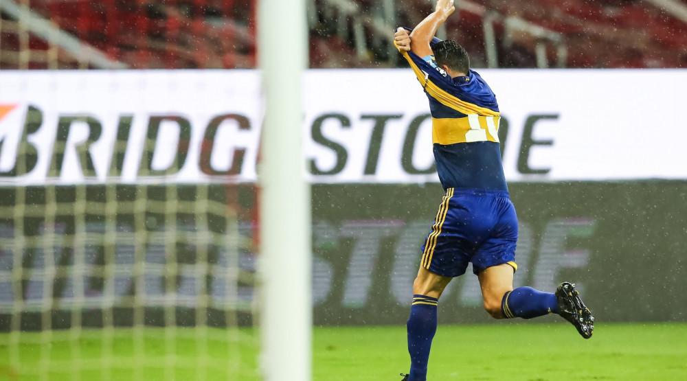 Tevez se vraća fudbalu!