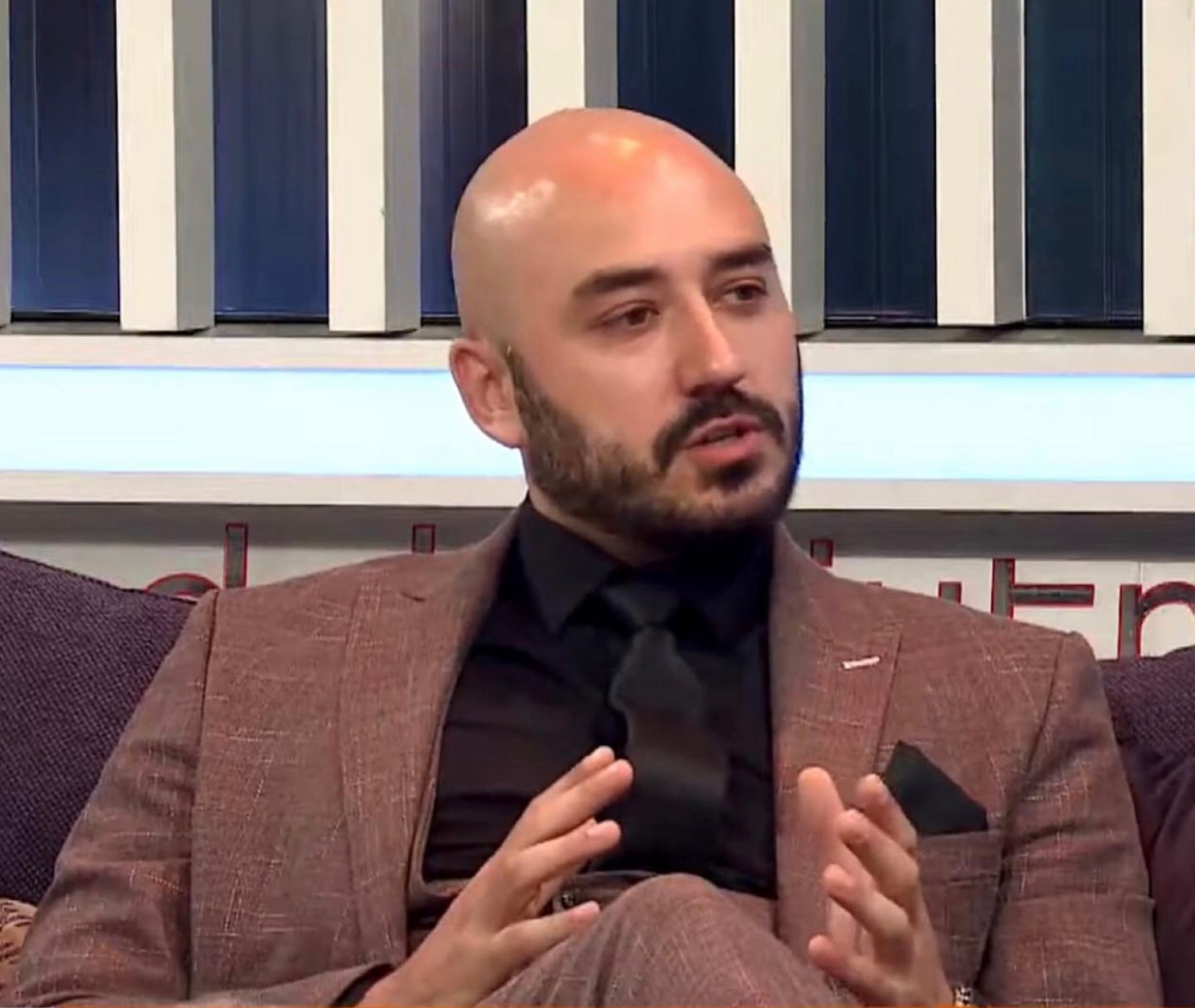 Radonjić: Sajt Vlade ispred realnog vremena