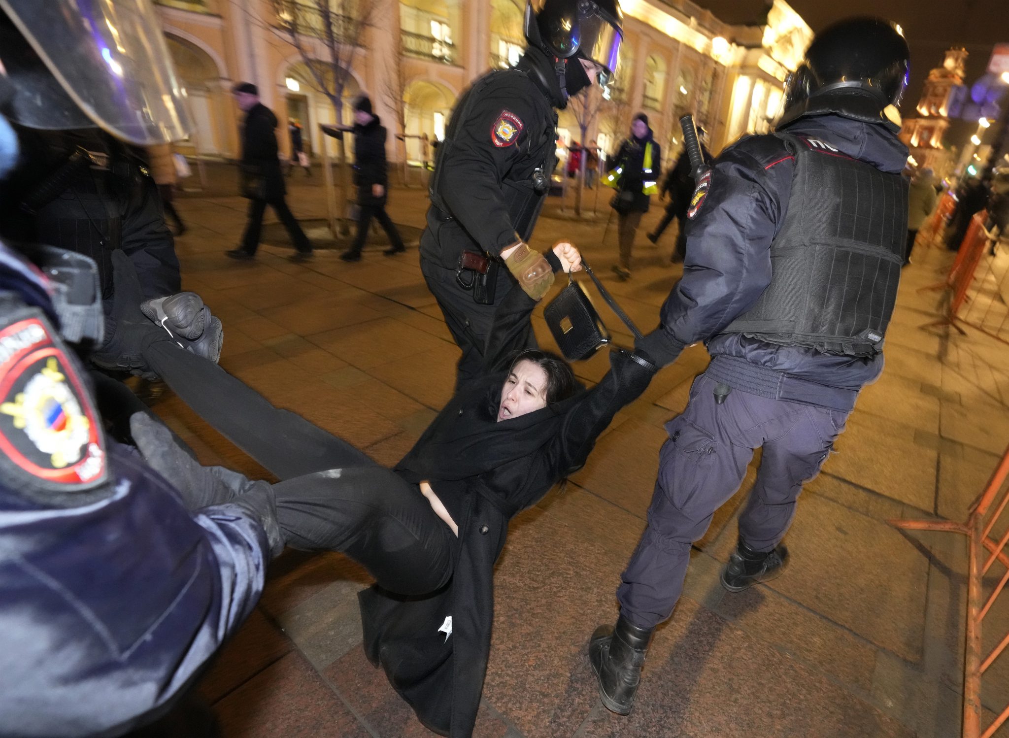 Propala evakuacija civila iz Marijupolja; Putin: Zaustavićemo operaciju samo ako Ukrajinci prestanu da se bore