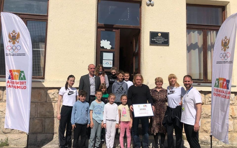 Marija Vuković i Jovana Peković sa osnovcima iz Virpazara i Rijeke Crnojevića