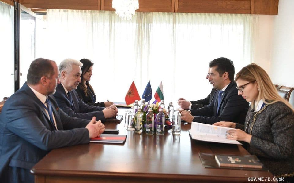 Krivokapić: Sa bugarskim premijerom dogovorene nove avio linije i prilika za uvoz hrane
