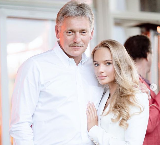 Ćerka Putinove desne ruke Peskova, najprije naljutila izjavom o ratu, a sada…