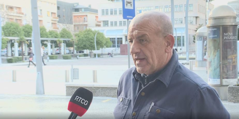 Pavlović: Neće poskupiti taksi usluge još sedmicu, protesti izvjesni