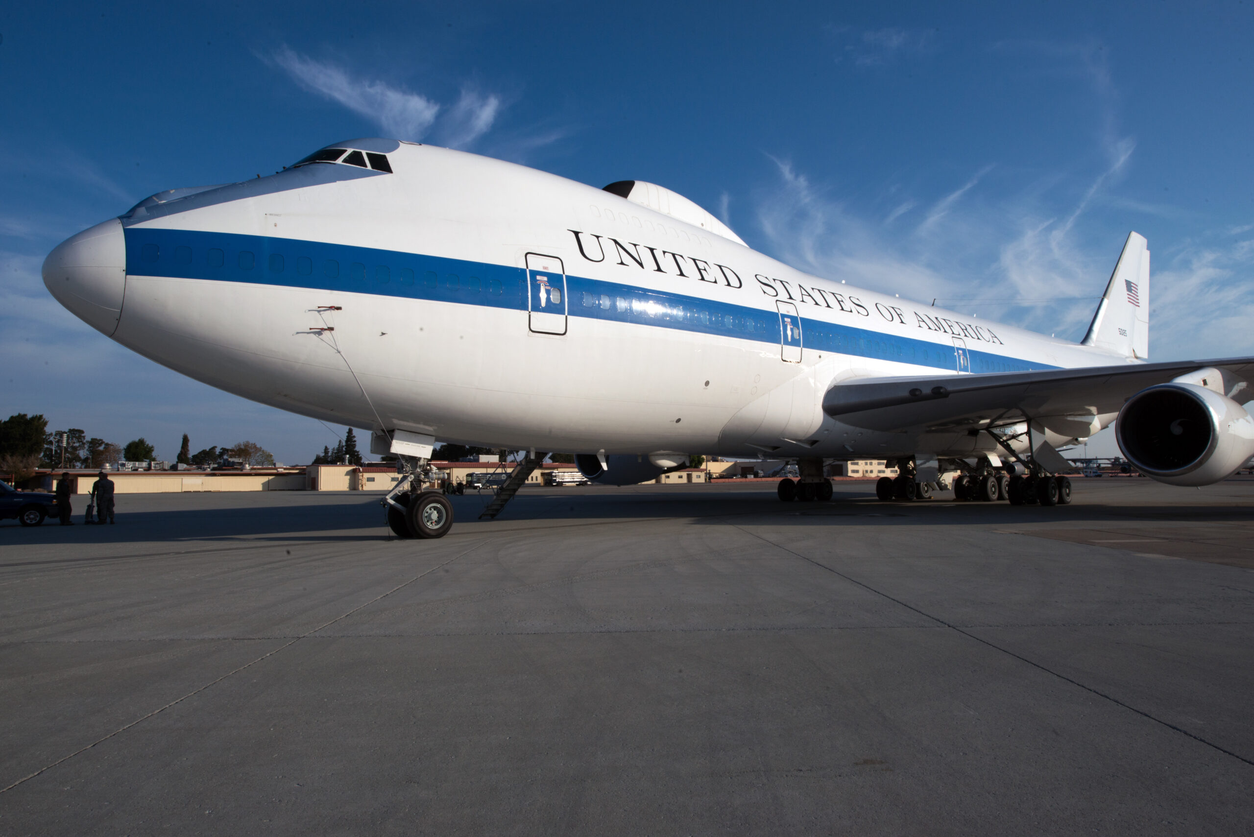 Amerikanci kao pratnju Bajdenu u Evropu poslali avion otporan na nuklearni napad