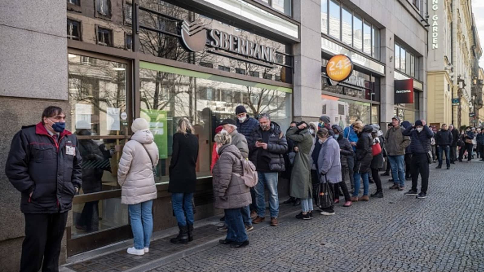 BBC: Rusi su već teško pogođeni sankcijama i to osjete u svakodnevnici
