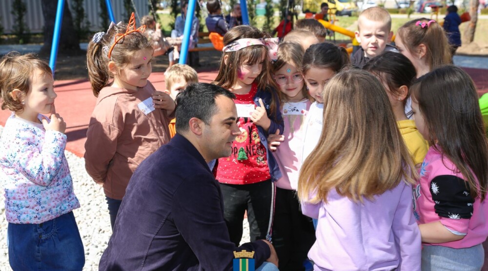 Otvoren novi Pionirski park, okupio se veliki broj djece, Raičević poručio da će biti još zelenih oaza