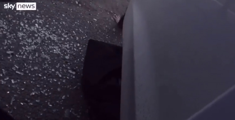 +18: Ekipa Skaj njuza upala u zasjedu, dopisnik ranjen (VIDEO)